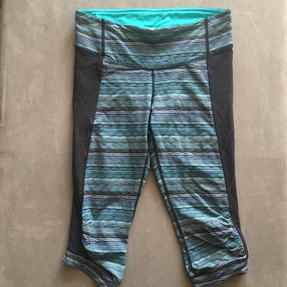 lululemon athletica Pants - Lululemon Wunder Under Capri Leggings (8)